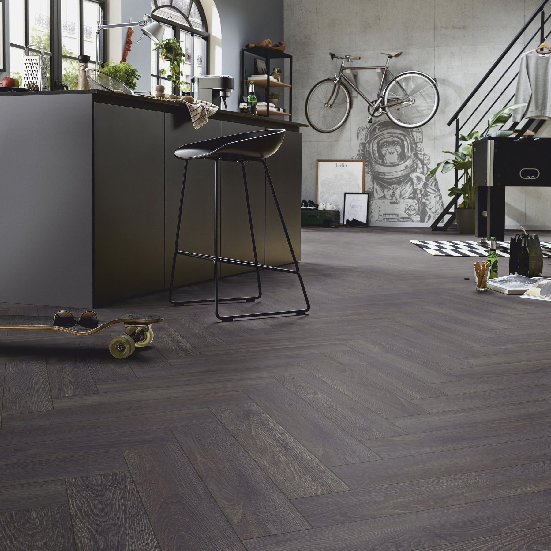 Ламінат Herringbone 6010 Дуб Ельба Чорний 665*133мм, 1.238м2*14шт.