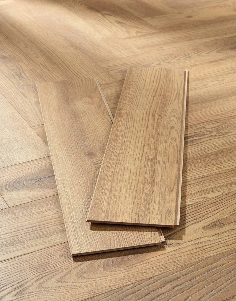 laminatkronotexherringbone4764_petterson_dub_naturalnyy-57751895011726